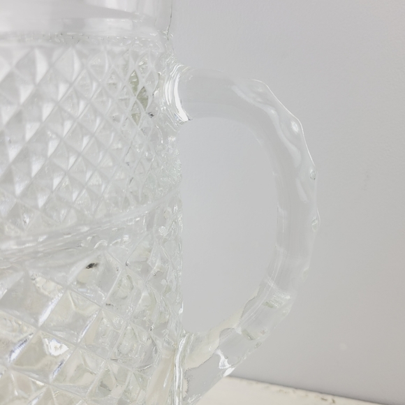 Anchor Hocking Wexford Diamond Cut Clear Glass Crystal Water Pitcher 64 Ounce - Picture 4 of 11